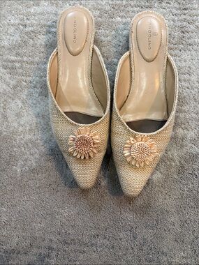 Bandolino Beige Woven Pointed Mules with Flower Appliqués